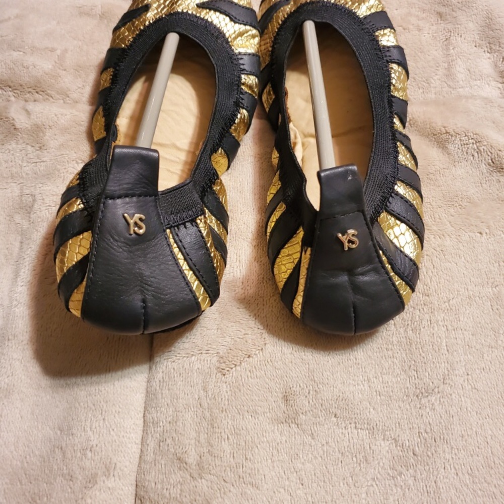 YOSI SAMRA FLATS - Picture 3 of 4